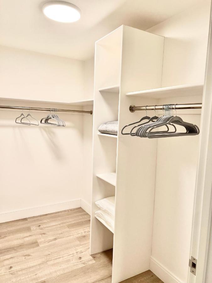Modern 2 Bed Furnished Apartment In Куинси Екстериор снимка